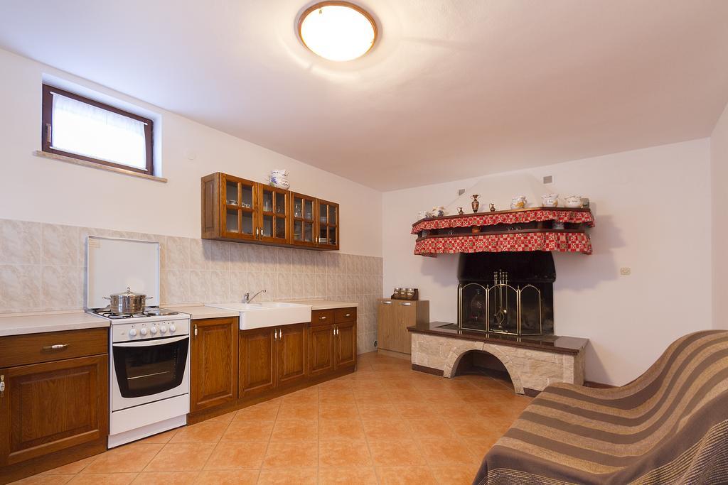 Apartments Rajkovic Labin (Istria) Quarto foto